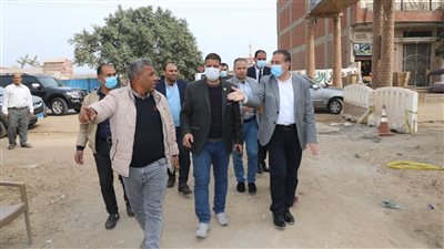 محافظ المنوفية يتابع أعمال الرصف بمراكز أشمون والباجور والشهداء ومنوف