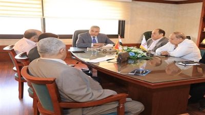 تحركات «الفقي» لتوفير السلع الغذائية ومنع التلاعب بالأسعار وضبط الأسواق بسوهاج