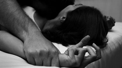 حكاية استدراج فتاة أجنبية واغتصابها على يد 3 أشخاص داخل شقة بالغربية