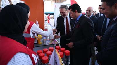 وزير الشباب والرياضة يلتقي رئيس الاتحاد الدولي لجمعيات الصليب والهلال الأحمر