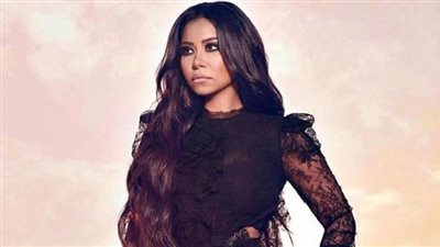 رغم إعلان المحامي.. لماذا تأخرت شيرين في تصوير فيديو للجمهور بعد خروجها من المستشفى؟