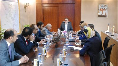 وزير السياحة والآثار يستقبل وفد رابطة رجال الأعمال القطريين