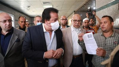 وزير الصحة يوجه بفتح تحقيق في مطالبة المرضى بشراء المستلزمات الطبية بمستشفى اهناسيا 