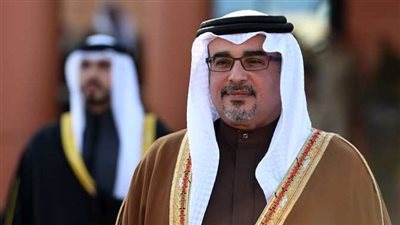 ولي العهد البحريني يشيد بجهود مصر لاستضافة COP27