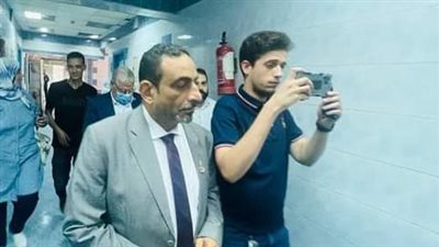 مشجع الشواكيش يعنف رئيس الترسانة بسبب ابنته