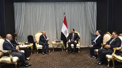 رئيس الوزراء يلتقي نظيره الفلسطيني على هامش قمة المناخ COP27