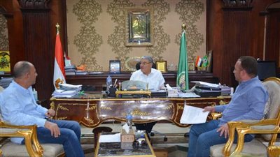 محافظ المنيا يوجه بسرعة فحص ودراسة عدد من الطلبات بالقطاعات الخدمية المختلفة