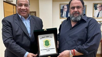 تعرف على سبب اجتماع مصيلحي مع رئيس نادي اولمبياكوس اليوناني