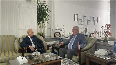 رئيس القابضة لمصر للطيران يبحث مع أمين عام الأكو دور صناعة الطيران فى تحقيق التنمية المستدامة 