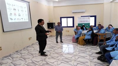 القوى العاملة تنظم 11 دورة تدريبية للحرف المهمة بسوق العمل في سوهاج|صور