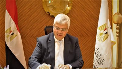 غلق كيان وهمى يزاول أنشطة تعليمية دون ترخيص بالبحر الأحمر