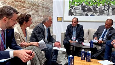 وزير التجارة والصناعة يبحث مع وزير الاقتصاد الألماني تنمية التعاون المشترك