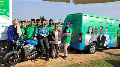 جناح قافلة الشباب والمناخ بالمنطقة الخضراء يستقبل المغامر علي عبده.. صور