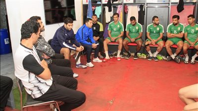 كواليس جلسة أمير عزمي مجاهد مع لاعبي السكة الحديد