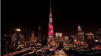 محمد صلاح يزين برج خليفة لفوزه بجائزة أفضل لاعب بالعالم بتصويت الجماهير