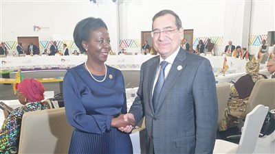 أبرز تصريحات وزير البترول أثناء لقائه بمسئولين في تونس 