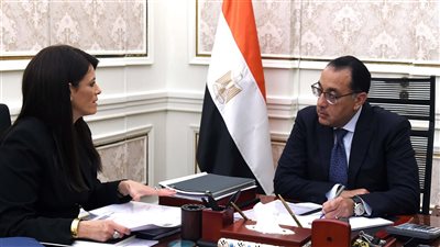 مدبولي والمشاط يبحثان نتائج لقاءاتها ومبادرات 