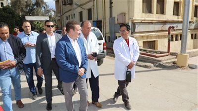 محافظ المنوفية يحيل 111 طبيبا وإداريا وممرضا للتحقيق