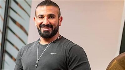 أحمد سعد يجري عملية تجميل جديدة في وجهه (صور وفيديو)