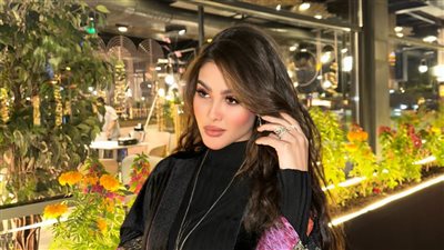 قمر سلطان تشارك في 