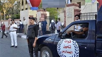 طالبة تُقطع وجه زميلتها بـ«كتر» بمساعدة والدتها في الجمالية