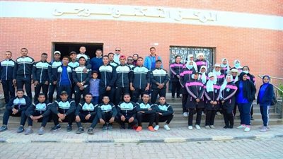 45 طالبًا وطالبة يتفقدون مشروعات حياة كريمة في قرى سوهاج|صور