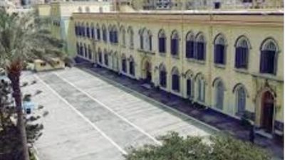 مديرة مدرسة نوتردام بالإسكندرية تتعدى على ولية أمر.. القصة كاملة