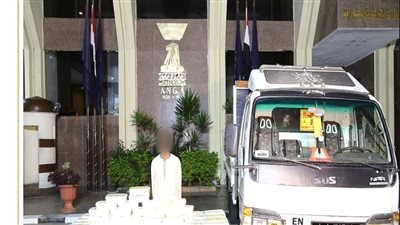 ضبط عنصر إجرامي بحوزته كمية كبير من المخدرات بالجيزة 