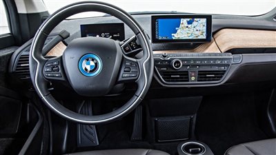 بي إم دبليو تستدعي 90 ألف سيارة لهذا السبب