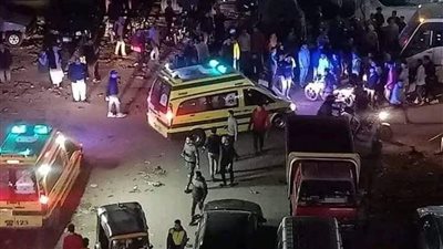 مصرع وإصابة 14 شخصا بينهم أطفال دهسا أسفل عجلات أتوبيس بعزبة النخل 