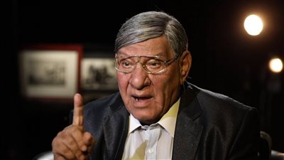 تفاصيل آخر مقال بخط يد مفيد فوزي (صورة)