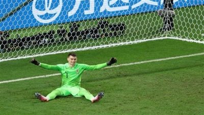 دومينيك ليفاكوفيتش يحصل علي جائزة أفضل لاعب في مباراة كرواتيا واليابان 