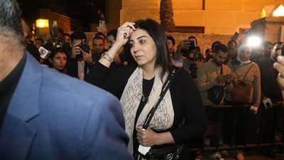 وفاء عامر وأحمد عز وأكرم حسني في عزاء مفيد فوزي (صور)