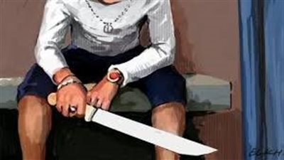 شاب الإسكندرية يلوح بسلاح أبيض فى وجه ضباط مكافحة المخدرات.. اعرف الأسباب