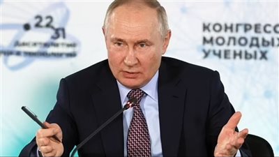 تاس: بوتين بحث هاتفيا مع الرئيس الإيراني إمكانية انضمام بلاده لعضوية بريكس