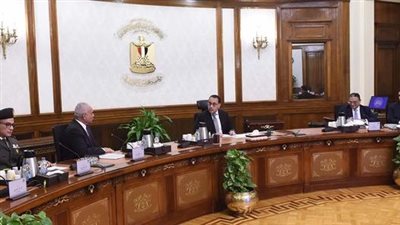 رئيس الوزراء يتابع المشروعات الجاري تنفيذها بمحافظة السويس