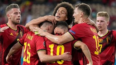 اداله القاضية.. عمرو أديب يحتفي بهدف المغرب في شباك البرتغال