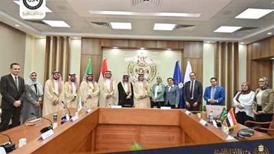 تفاصيل زيارة وفد من ممثلي الحكومة السعودية لهيئة الدواء المصرية
