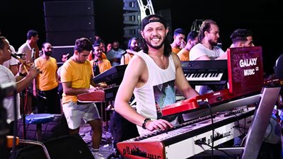 هارب من عدة أحكام..القبض على عازف الأورج محمد عبد السلام 