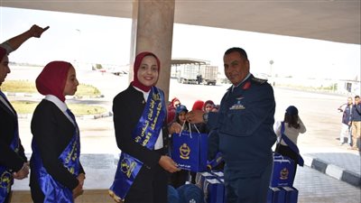 جامعة المنيا تُنظم زيارة ميدانية لطلابها بمطار المنيا الحربي