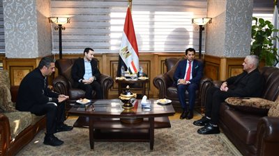 وزير الرياضة ومسئولي مؤسسة ساويرس يدرسون تنفيذ مبادرة دعم منظومة كرة القدم