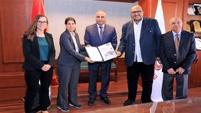 «الإيجاك» تمنح شهادات اعتماد «الأيزو» لـ6 معامل مياه شرب وصرف صحي بسوهاج