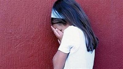 فوجئت بها تصرخ.. تفاصيل اتهام عامل بالتحرش بطفلة في بورسعيد