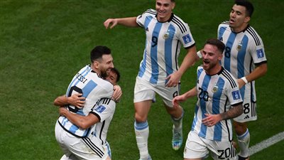 ميسي يقود الأرجنتين إلى نهائي كأس العالم بعد اكتساح كرواتيا 