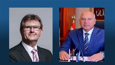 وزير النقل يلتقي ممثل رئيس الوزراء البريطاني للتجارة مع مصر