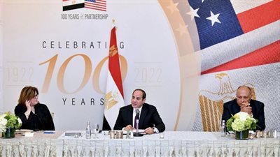 السيسي يشارك في مأدبة عشاء الغرفة التجارية الأمريكية