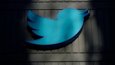 ماذا تعني العلامات الذهبية والرمادية والزرقاء عند تويتر؟