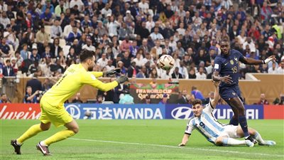 نهائي كأس العالم.. الأرجنتين تلامس لقب المونديال بذبح ديوك فرنسا 