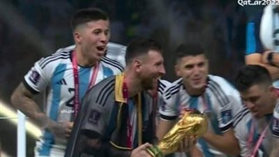 تعرف علي رسالة داني الفيس لميسي بعد تتويجه بكأس العالم 