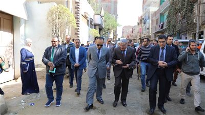 محافظ المنيا يقود حملة موسعة لضبط الأسعار ورصد محتكري السلع الغذائية